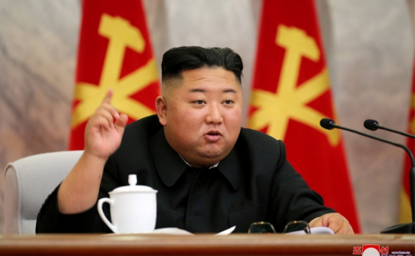 Ким Чен Ын впервые после трехнедельного отсутствия появился на публике